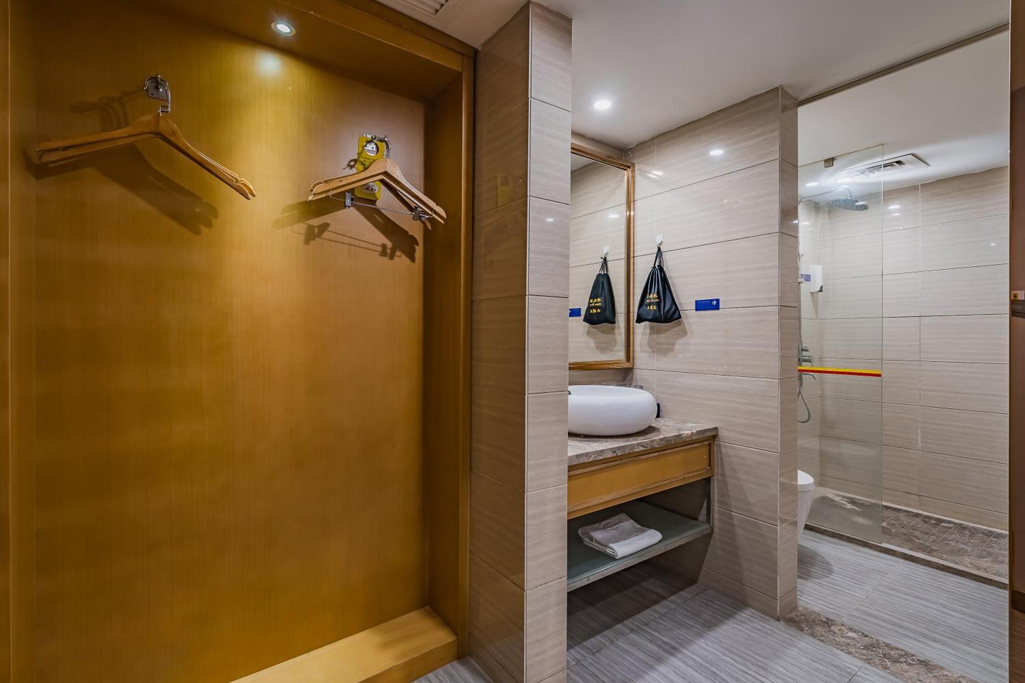 Super 8 Hotel Select Guangzhou Railway Station Xicun Subway Station Εξωτερικό φωτογραφία